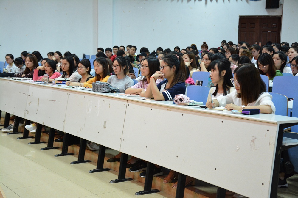 澳门电子pg游戏官网成功举办考研经验分享会