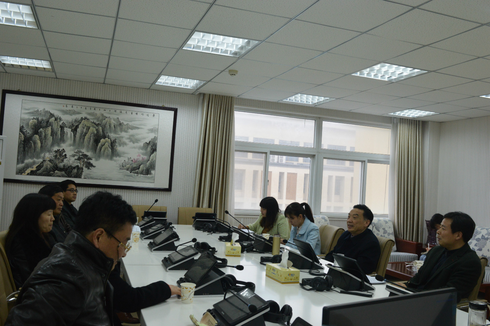 澳门电子pg游戏官网举办退休教师座谈会