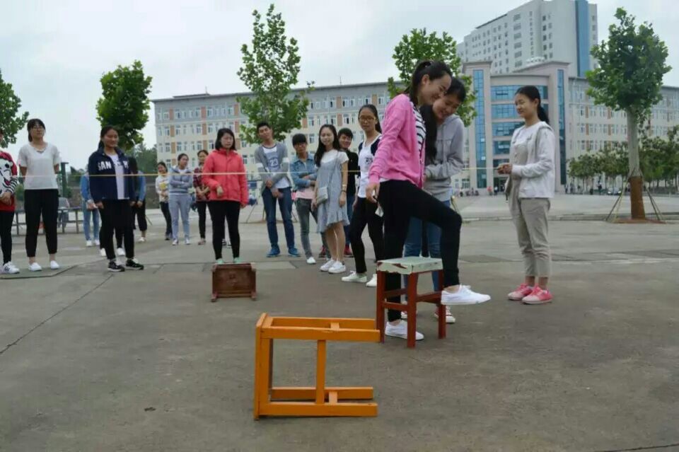 澳门电子pg游戏官网积极开展趣味心理活动