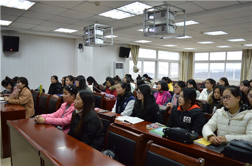 澳门电子pg游戏官网组织学子观看2017年度学校共青团网络视频工作会议