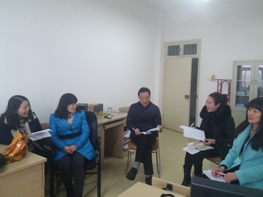 澳门电子pg游戏官网举行新学期首场教研室专题研讨活动