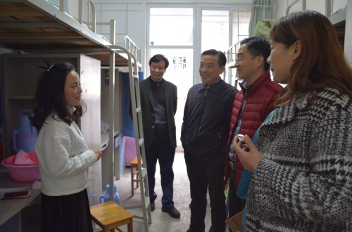澳门电子pg游戏官网领导慰问“国培计划（2017）”——河南省乡村教师培训团队研修班学员