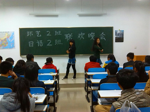 澳门电子pg游戏官网各班女生月联谊会精彩纷呈