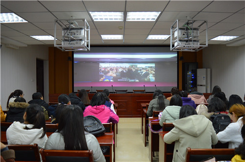 澳门电子pg游戏官网组织学子观看2017年度学校共青团网络视频工作会议