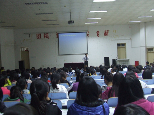 澳门电子pg游戏官网新生入学教育火热进行中
