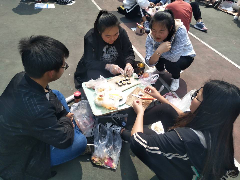 澳门电子pg游戏官网成功举办第五届寿司制作大赛