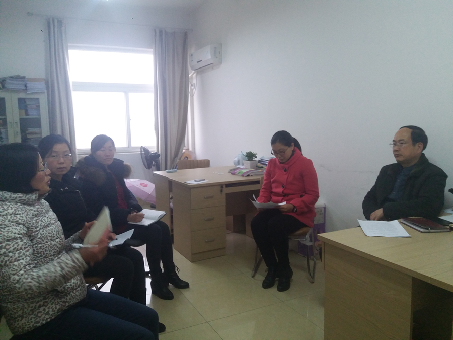 澳门电子pg游戏官网举行新学期首场教研室专题研讨活动