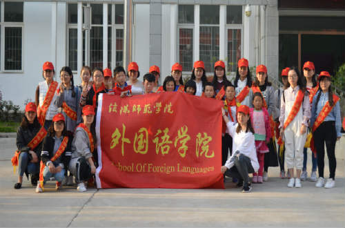 澳门电子pg游戏官网开展雷锋月主题志愿服务活动（二）