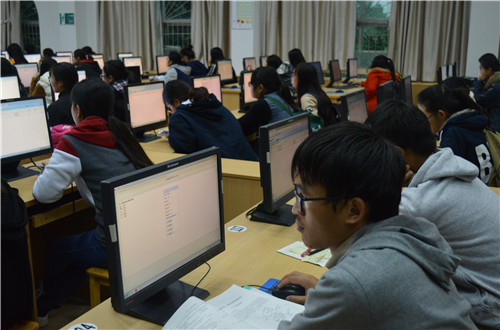 澳门电子pg游戏官网积极组织新生进行心理健康普查测试